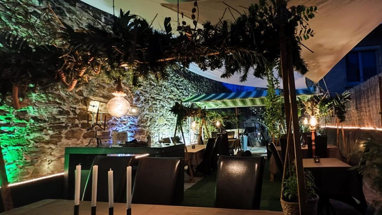 Logis Hotel Restaurant Entre Nous Langeac Eksteriør bilde